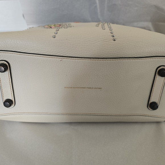 Coach Limited Edition Rocket Rogue 31 In Chalk. - Picture 4 of 9